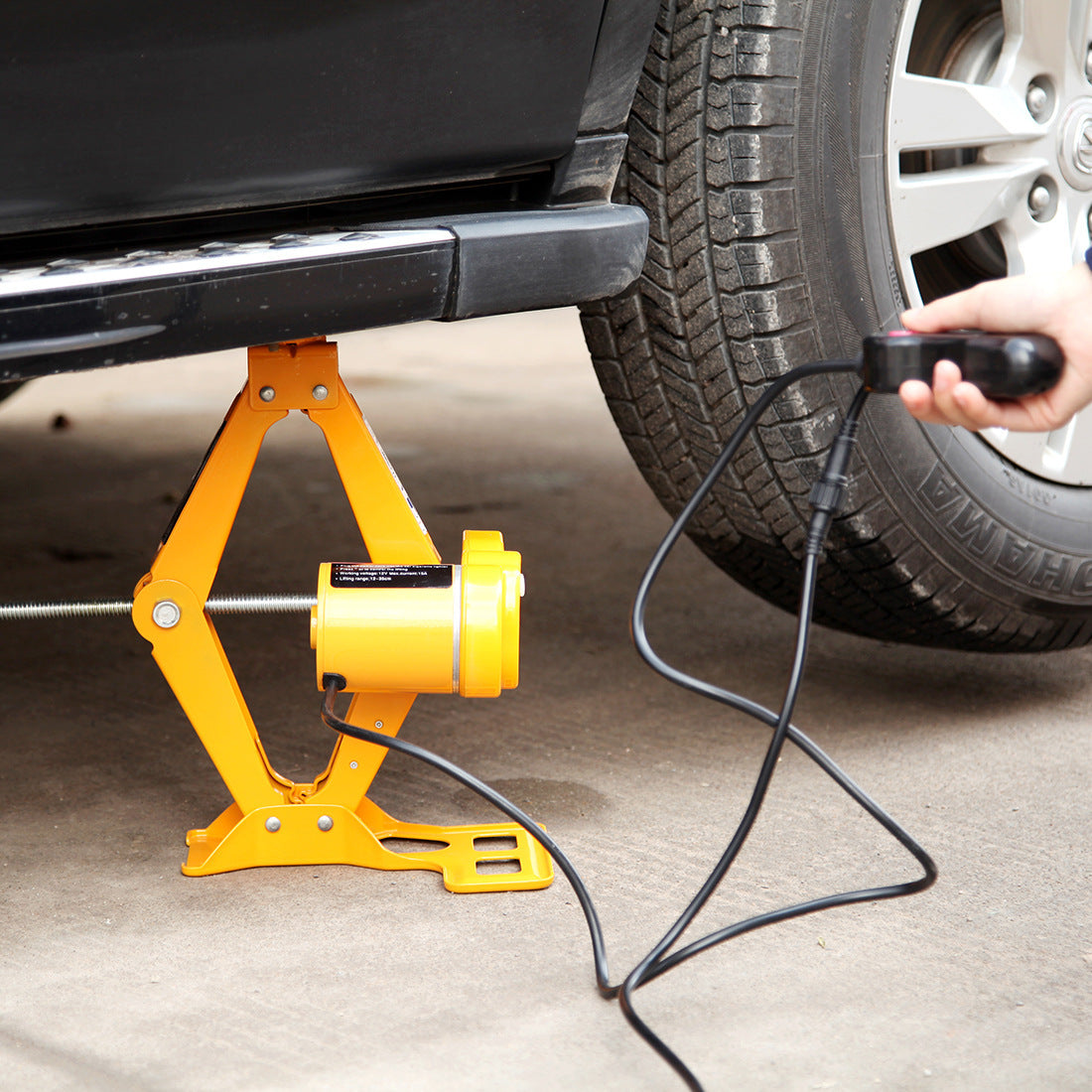 iGi4Shop Vehicle-mounted Electric Jack Maintenance Kit